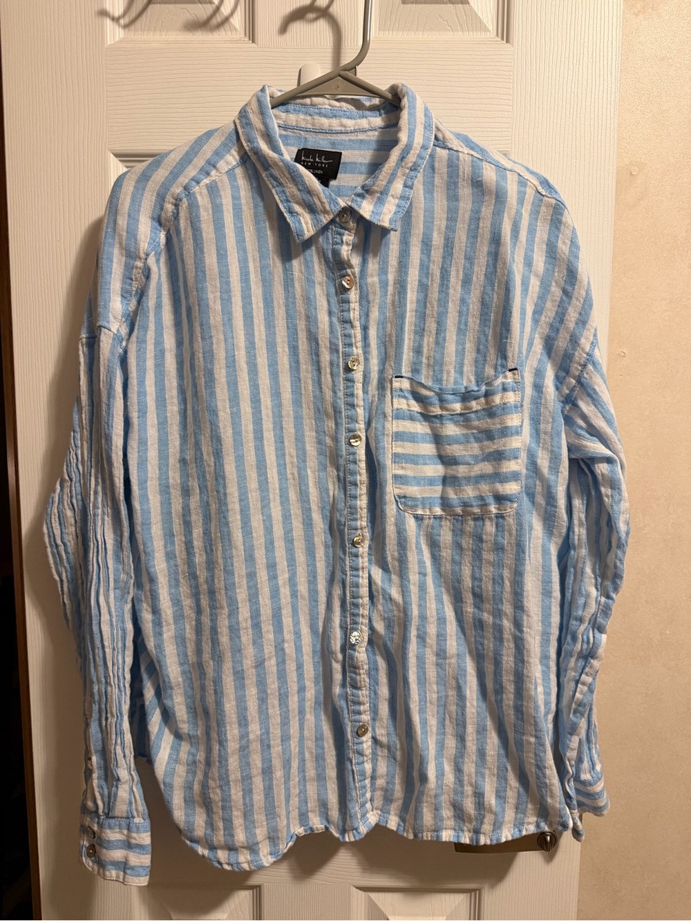 Women’s button up long sleeve shirt